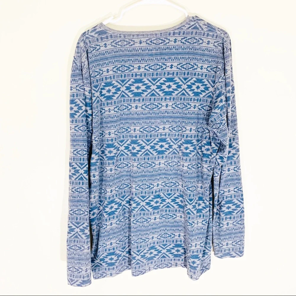 🔥 Cotton On Pattern Design Long Sleeve Tee - Picture 3 of 3